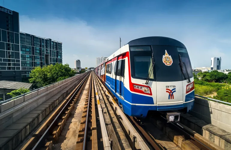 10 Transportasi Umum Terbaik untuk Keliling Bangkok