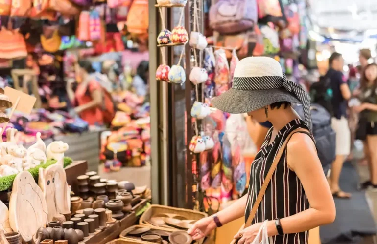 Tips Belanja di Bangkok Pasar Tradisional dan Mall Modern